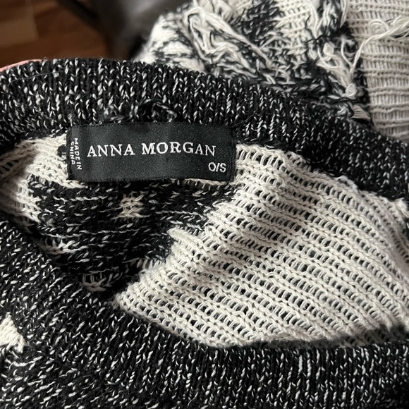 Black & White Aztec Fringe Knit Sweater - Picture 3 of 3